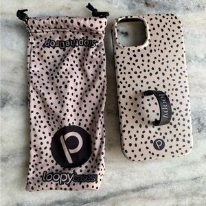 Loopy phone case
I phone 15 Pro
Righty
*brand new